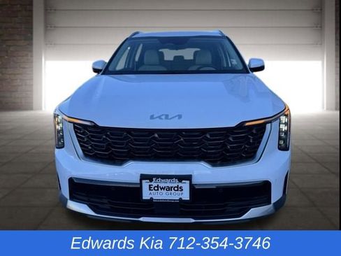 New 2025 Kia Sorento S image 5