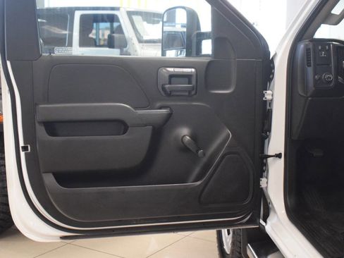 Used 2016 Chevrolet Silverado 3500 W/T image 39