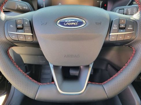 Used 2025 Ford Escape ST-Line w/ Equipment Group 301A image 18