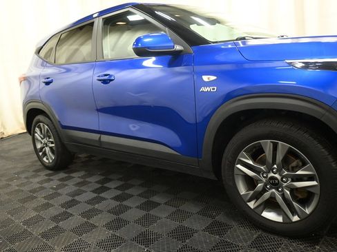 Used 2021 Kia Seltos LX AWD/4WD image 18