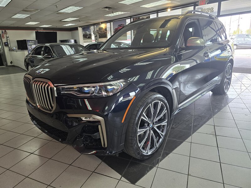 Used 2020 BMW X7 M50i w/ Executive Package AWD/4WD image 1