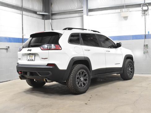 Used 2022 Jeep Cherokee Trailhawk AWD/4WD image 24