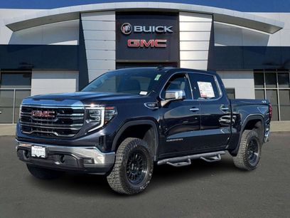 Used 2022 GMC Sierra 1500 SLT w/ SLT Convenience Package