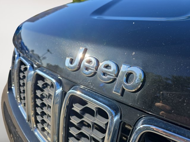 Used 2019 Jeep Grand Cherokee Limited AWD/4WD image 9