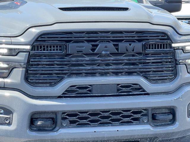 New 2026 RAM 2500 Laramie AWD/4WD image 44