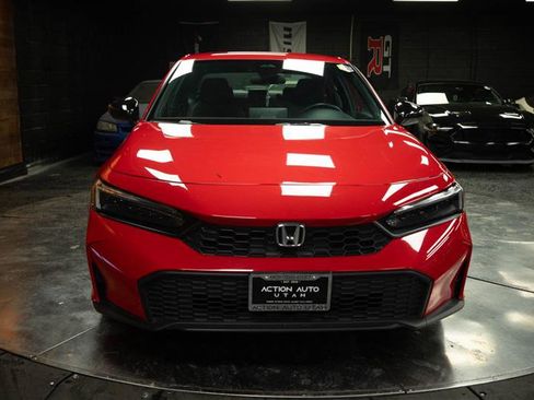 Used 2025 Honda Civic Sport image 3