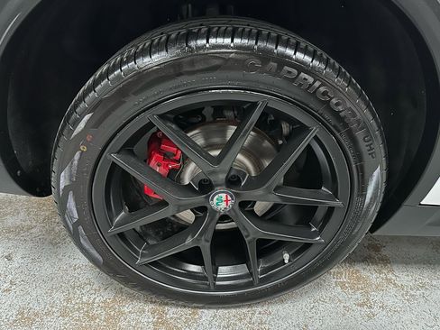 Used 2019 Alfa Romeo Stelvio Ti Sport w/ Quick Order Package 22S Sport image 22