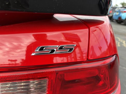Used 2015 Chevrolet Camaro SS RWD image 36
