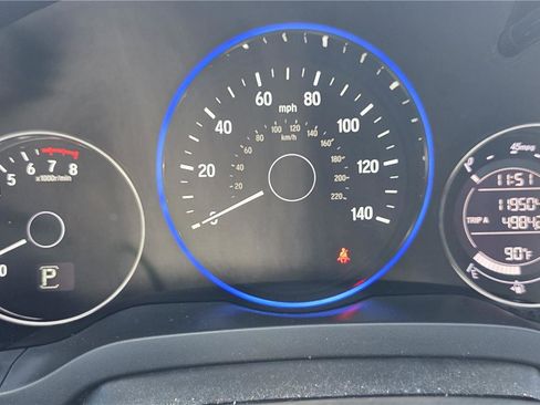 Used 2017 Honda HR-V EX image 18