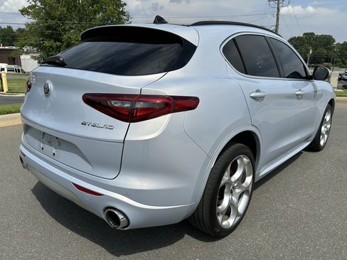 Used 2023 Alfa Romeo Stelvio Ti Lusso w/ Quick Order Package 22X Lusso AWD/4WD image 9