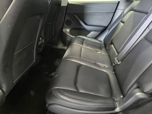 Used 2023 Tesla Model Y Long Range AWD/4WD image 12