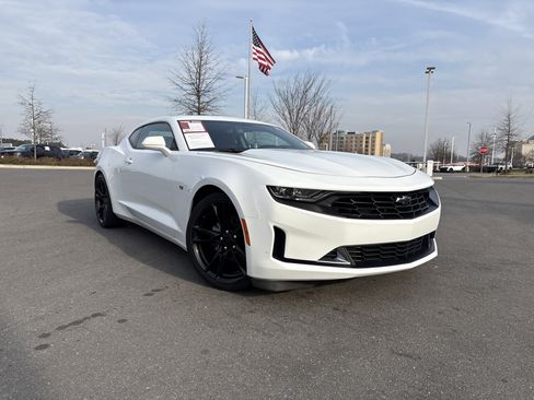Used 2020 Chevrolet Camaro LT w/ RS Package image 2