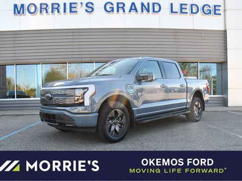Used 2023 Ford F150 Lightning Lariat image 1