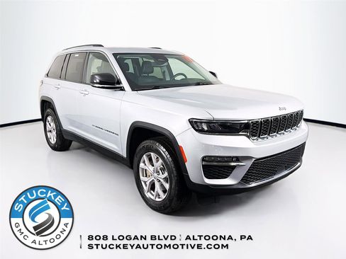 Used 2022 Jeep Grand Cherokee Limited image 1