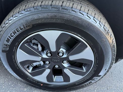 Used 2023 Jeep Grand Cherokee 4WD 4xe image 18