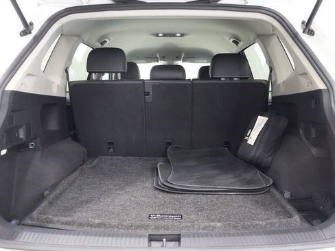 Used 2023 Volkswagen Tiguan SE AWD/4WD image 26