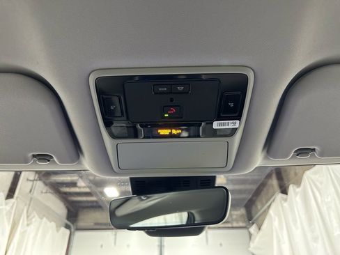 Used 2025 Toyota Grand Highlander AWD image 40