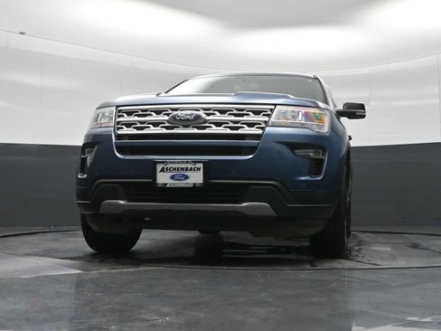 Used 2018 Ford Explorer XLT w/ Equipment Group 201A image 29