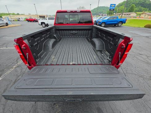 Used 2025 Chevrolet Silverado 2500 LTZ w/ LTZ Convenience Package AWD/4WD image 20