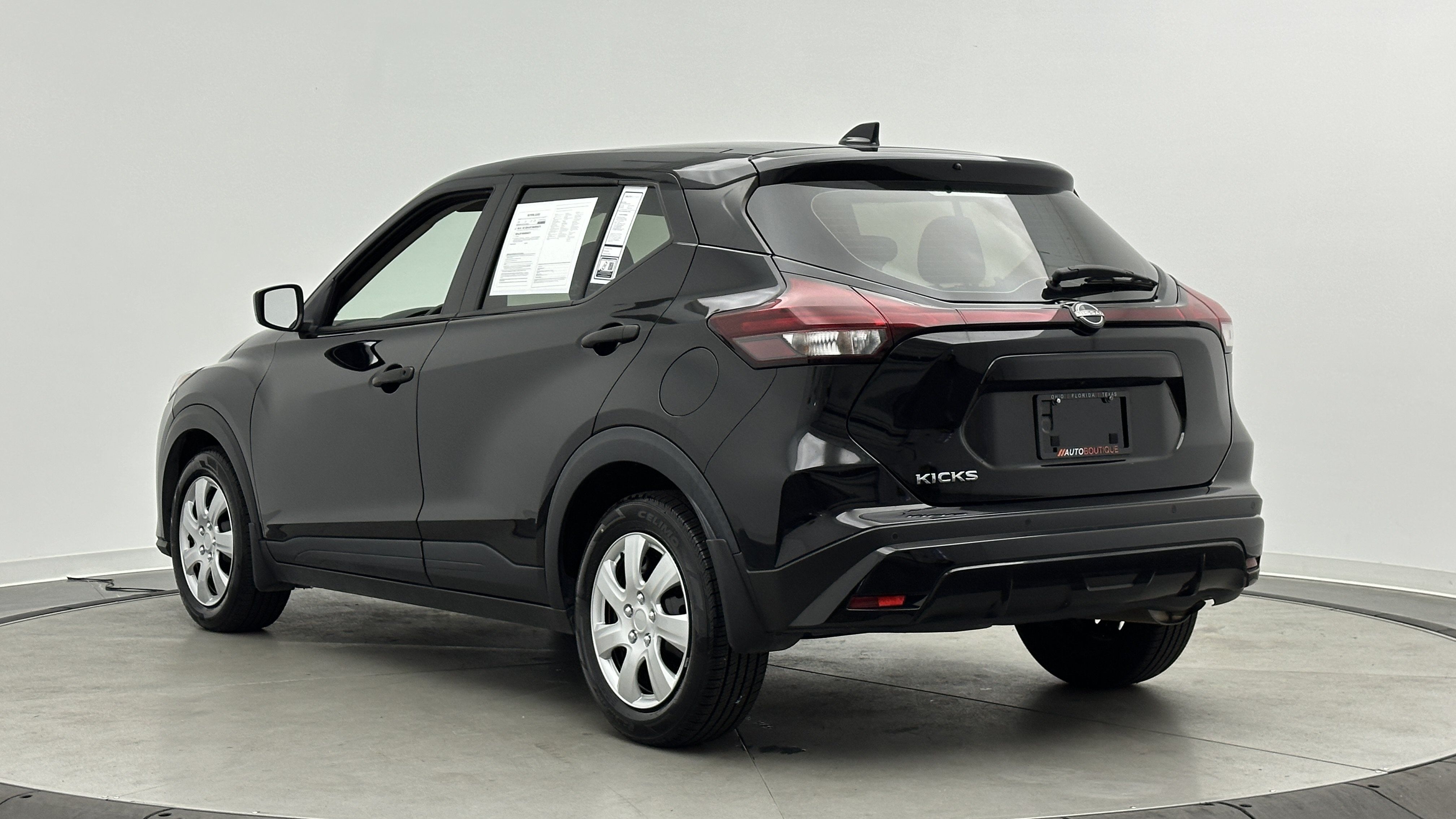 Used 2024 Nissan Kicks S FWD image 4