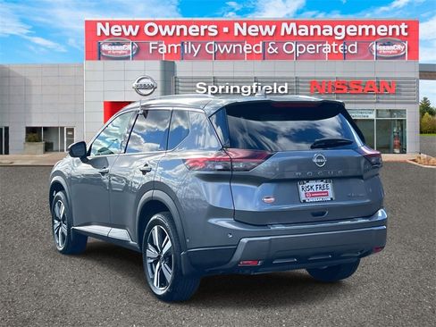 Certified 2024 Nissan Rogue SL w/ SL Premium Package image 4