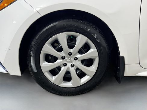 Used 2024 Toyota Corolla LE FWD image 14