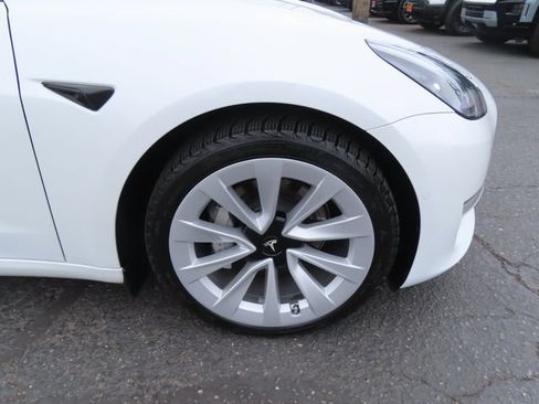 Used 2022 Tesla Model 3 RWD image 10