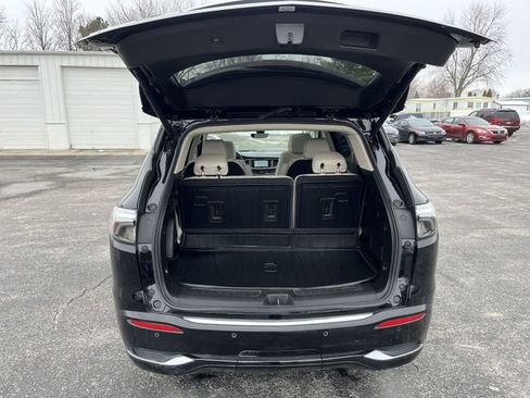 Certified 2024 Buick Enclave Avenir w/ Avenir Technology Package image 24