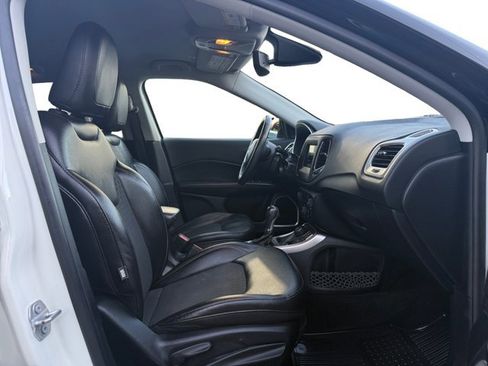 Used 2019 Jeep Compass Latitude w/ Popular Equipment Group image 12