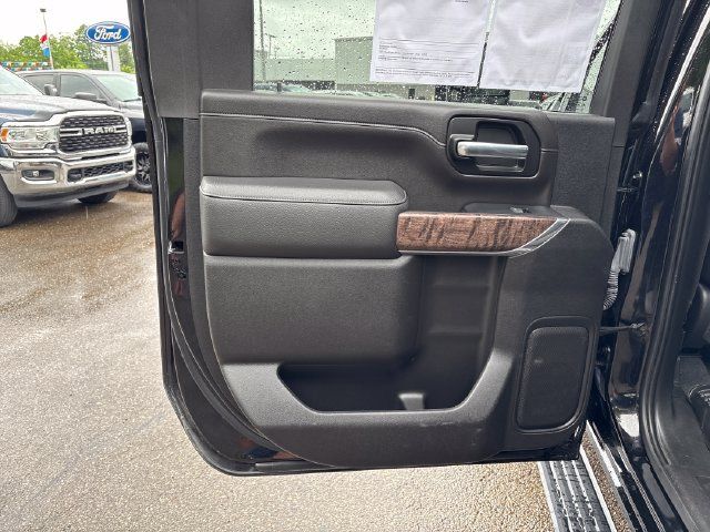 Used 2023 GMC Sierra 3500 Denali w/ Denali Black Diamond Edition AWD/4WD image 20