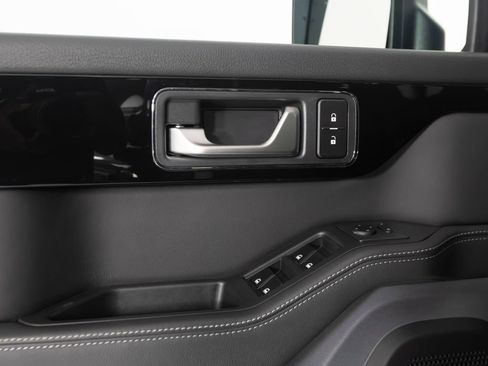 New 2025 INEOS Grenadier Fieldmaster Edition AWD/4WD image 11