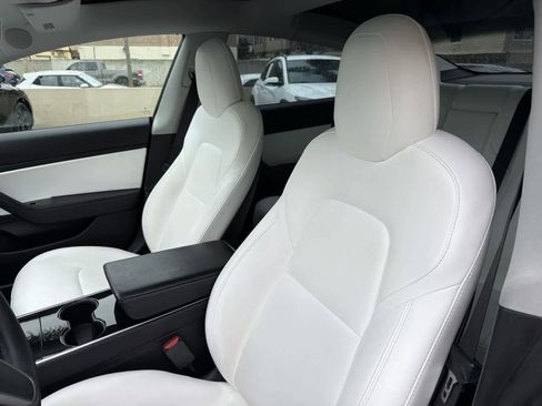 Used 2019 Tesla Model 3 Long Range image 27