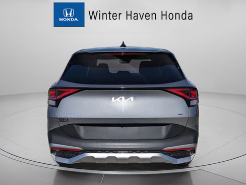 Used 2023 Kia Sportage LX image 7