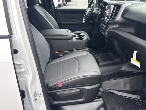 New 2026 RAM 5500 Tradesman w/ Chrome Appearance Group image 16