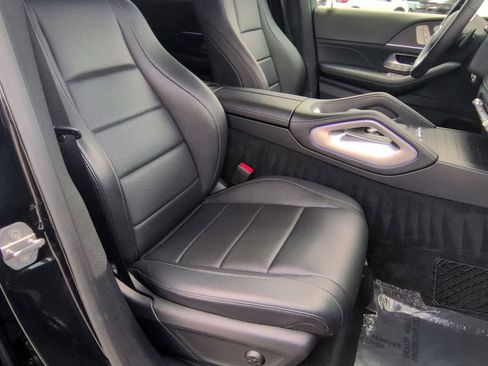 Used 2020 Mercedes-Benz GLS 450 4MATIC image 23