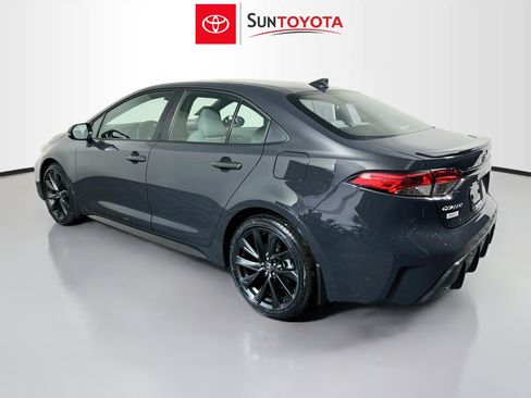 Used 2026 Toyota Corolla SE FWD image 6