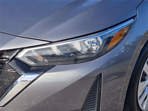 Used 2024 Nissan Sentra S FWD image 10