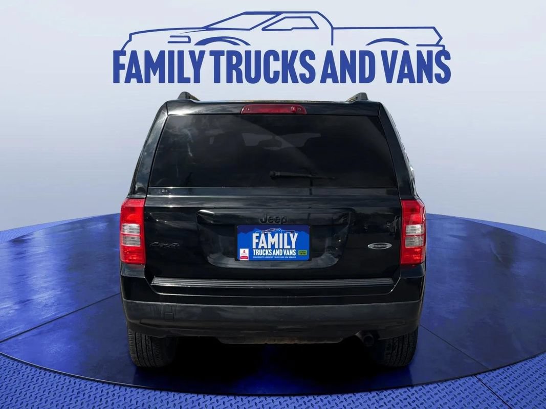 Used 2015 Jeep Patriot Sport w/ Power Value Group AWD/4WD image 4