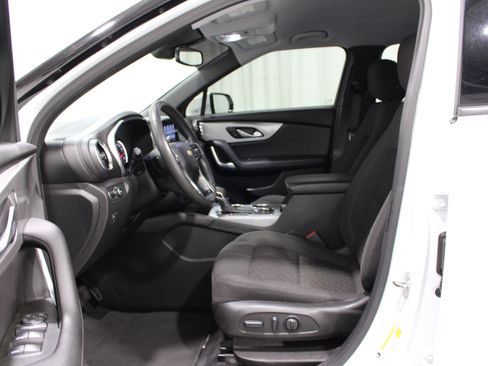 Used 2022 Chevrolet Blazer LT FWD image 3