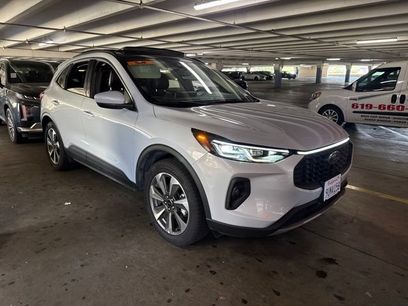Used 2025 Ford Escape Platinum