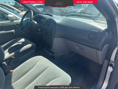 Used 2004 Dodge Grand Caravan SE w/ Popular Equipment Group FWD image 12