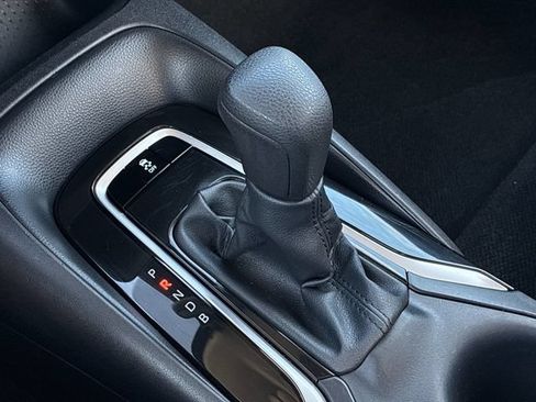 Certified 2025 Toyota Corolla LE FWD image 20