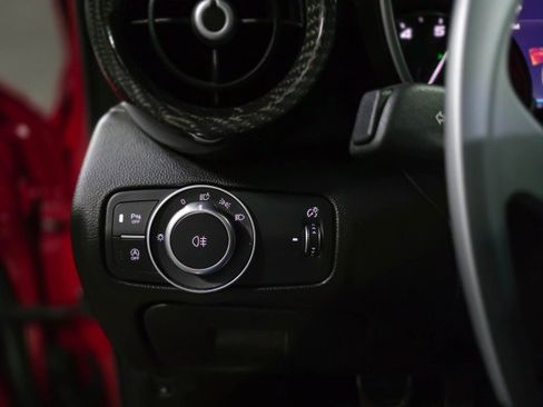 Used 2023 Alfa Romeo Giulia Estrema image 28