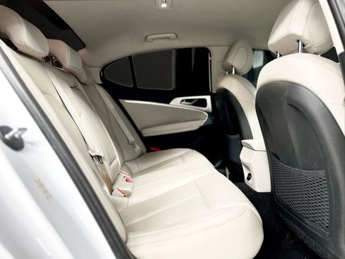 Used 2019 Genesis G70 2.0T Sport image 23