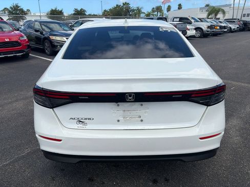 Used 2023 Honda Accord EX image 6