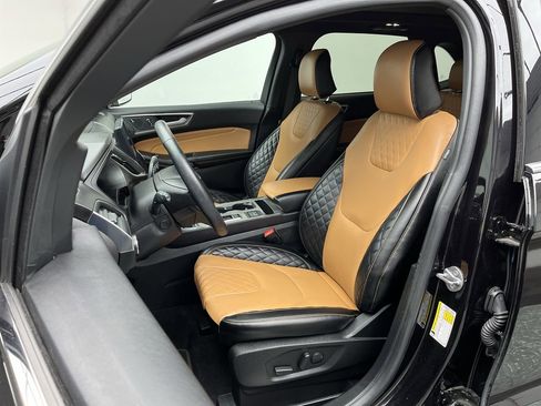 Certified 2024 Ford Edge Titanium w/ Titanium Elite Package AWD/4WD image 11