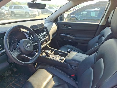 Used 2023 Nissan Pathfinder SL w/ SL Premium Package AWD/4WD image 10