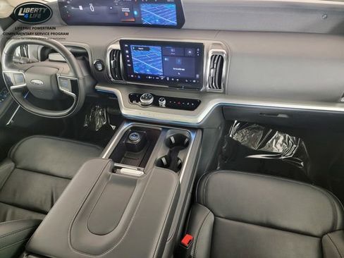 Used 2025 Ford Expedition Max Platinum AWD/4WD image 36