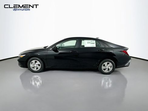 New 2026 Hyundai Elantra SE FWD image 4