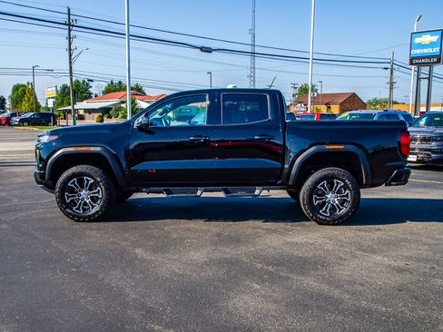 Used 2025 GMC Canyon AT4 w/ Technology Plus Package AWD/4WD image 4